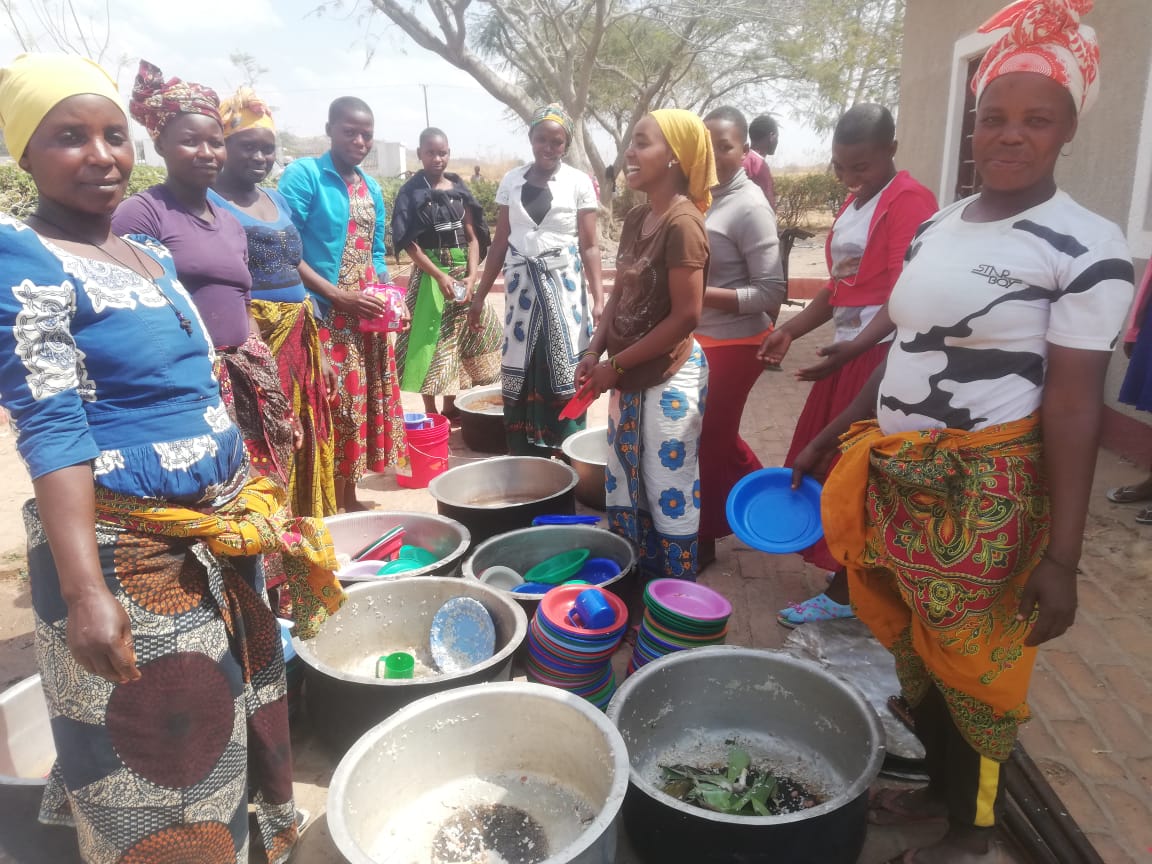 117 botezuri la Centrul Misionar Ortodox din Kidamali 117 botezuri la Centrul Misionar Ortodox din Kidamali