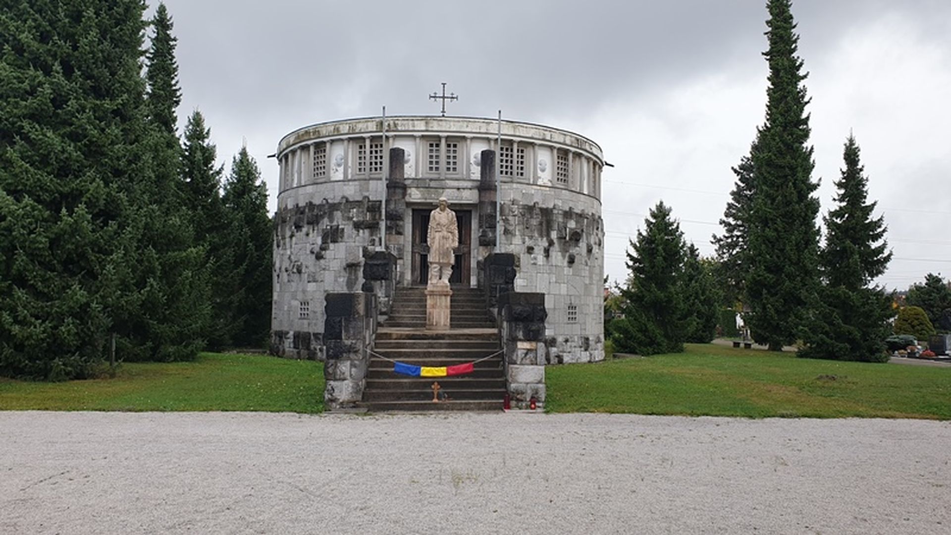 2800 km pe urmele ostașilor români din Primul Război Mondial, înmormântați în Austria și Slovenia