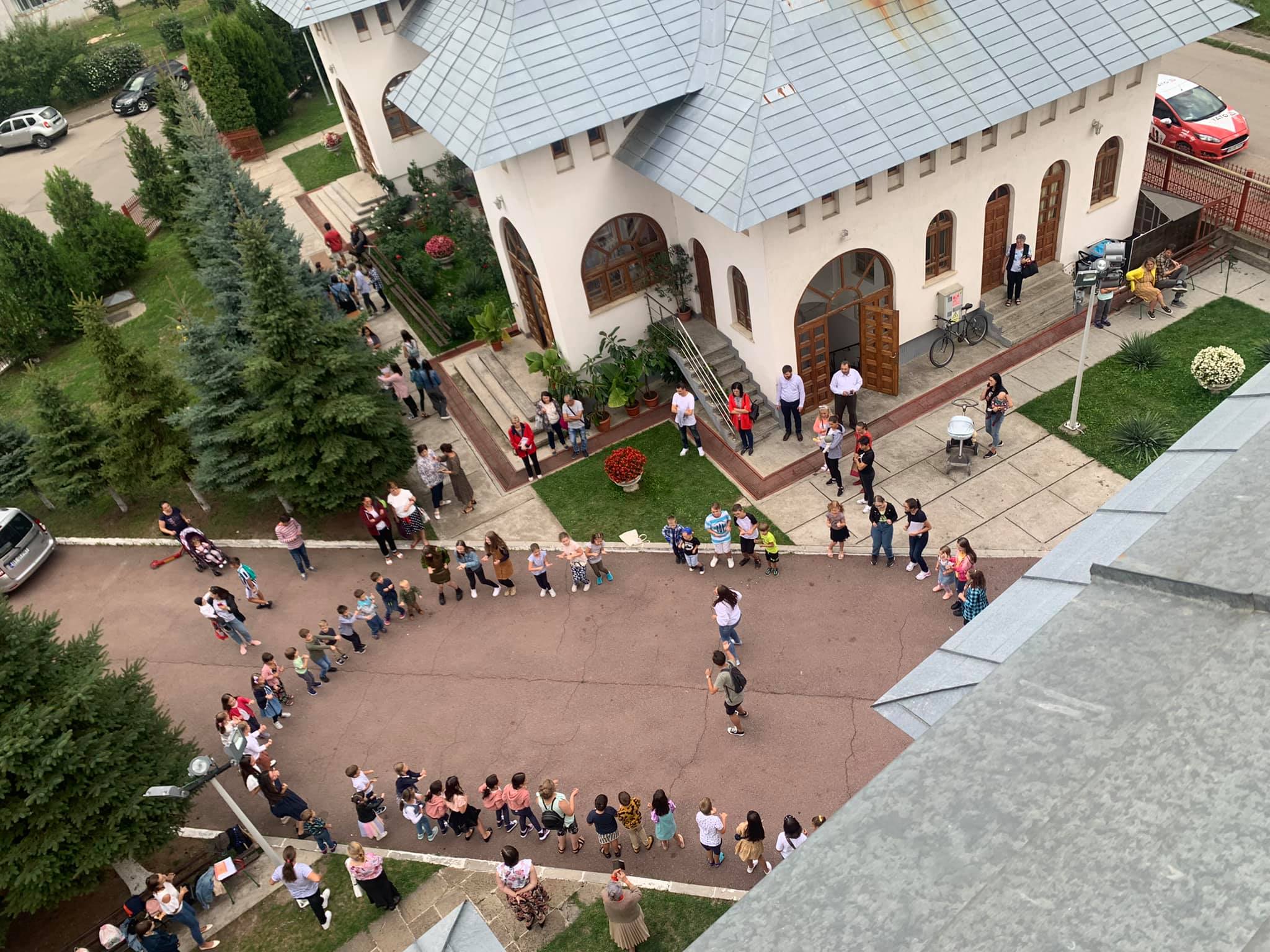 Școala de vară „Vacanța micului creștin” de la Parohia „Sfântul Ioan Botezătorul” s-a încheiat