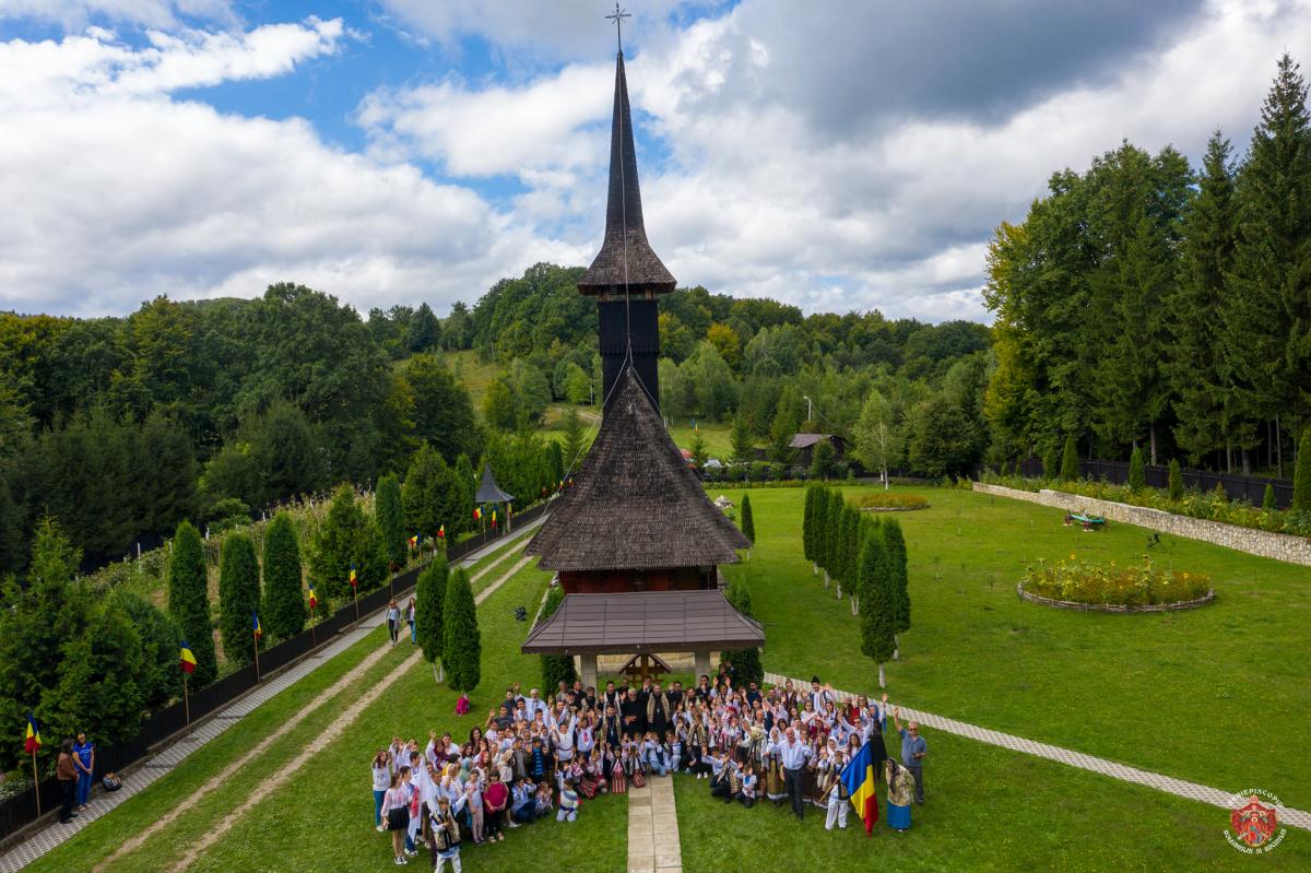 „Toacă și Ie moldovenească” pe Platoul Eroilor de pe Muntele Cireșoaiei