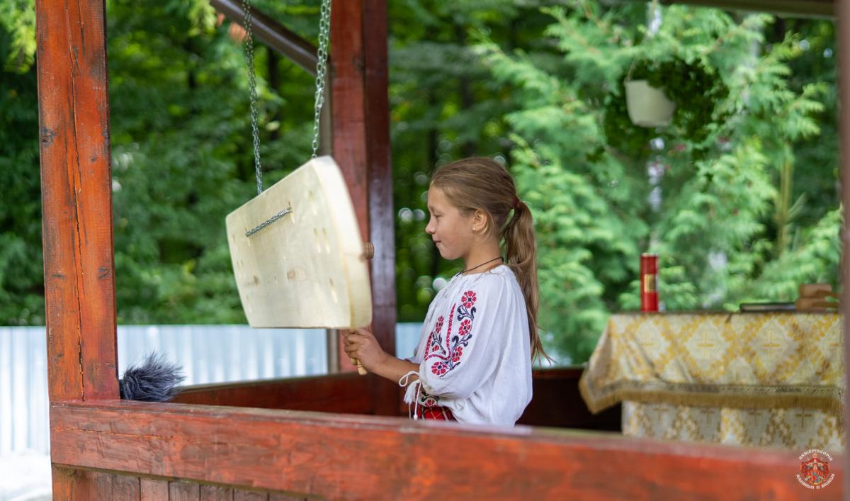 „Toacă și Ie moldovenească” pe Platoul Eroilor de pe Muntele Cireșoaiei