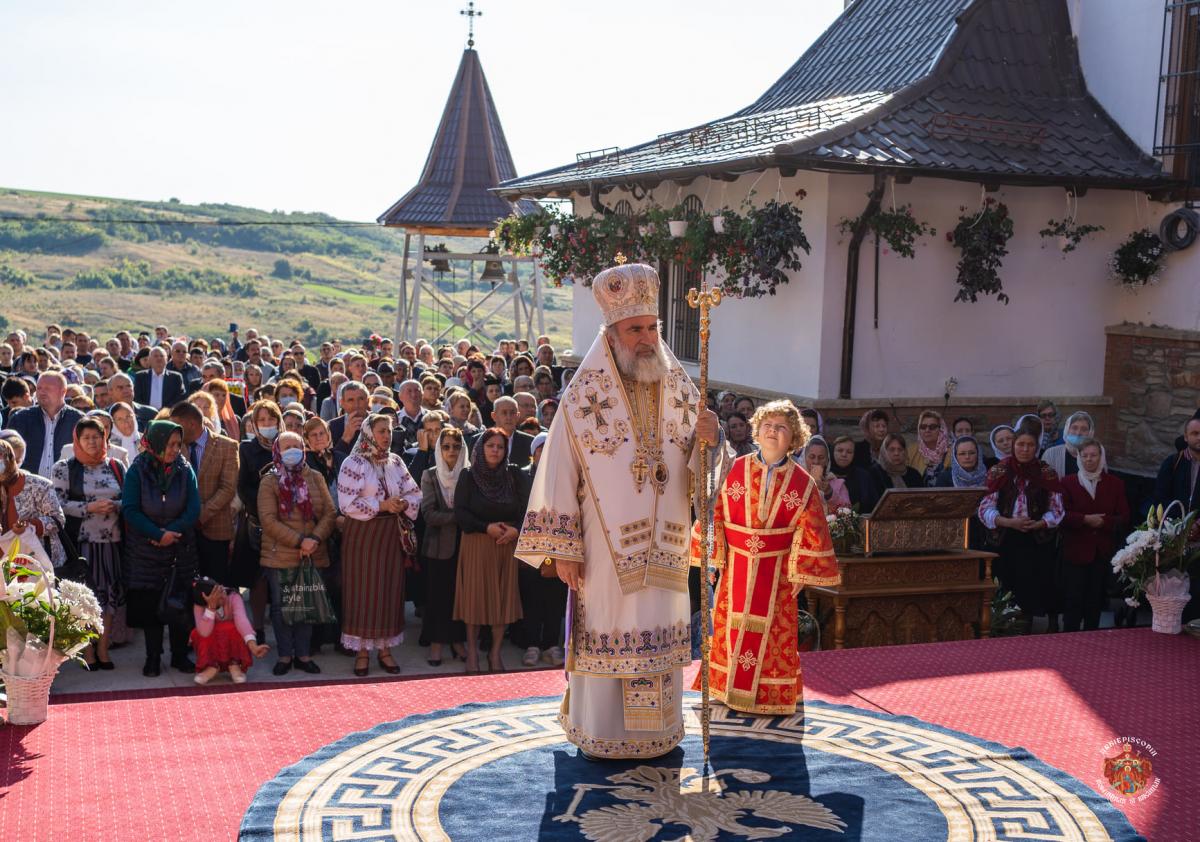 Liturghie arhierească la hramul Mănăstirii Giurgeni