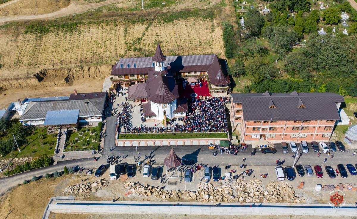Liturghie arhierească la hramul Mănăstirii Giurgeni