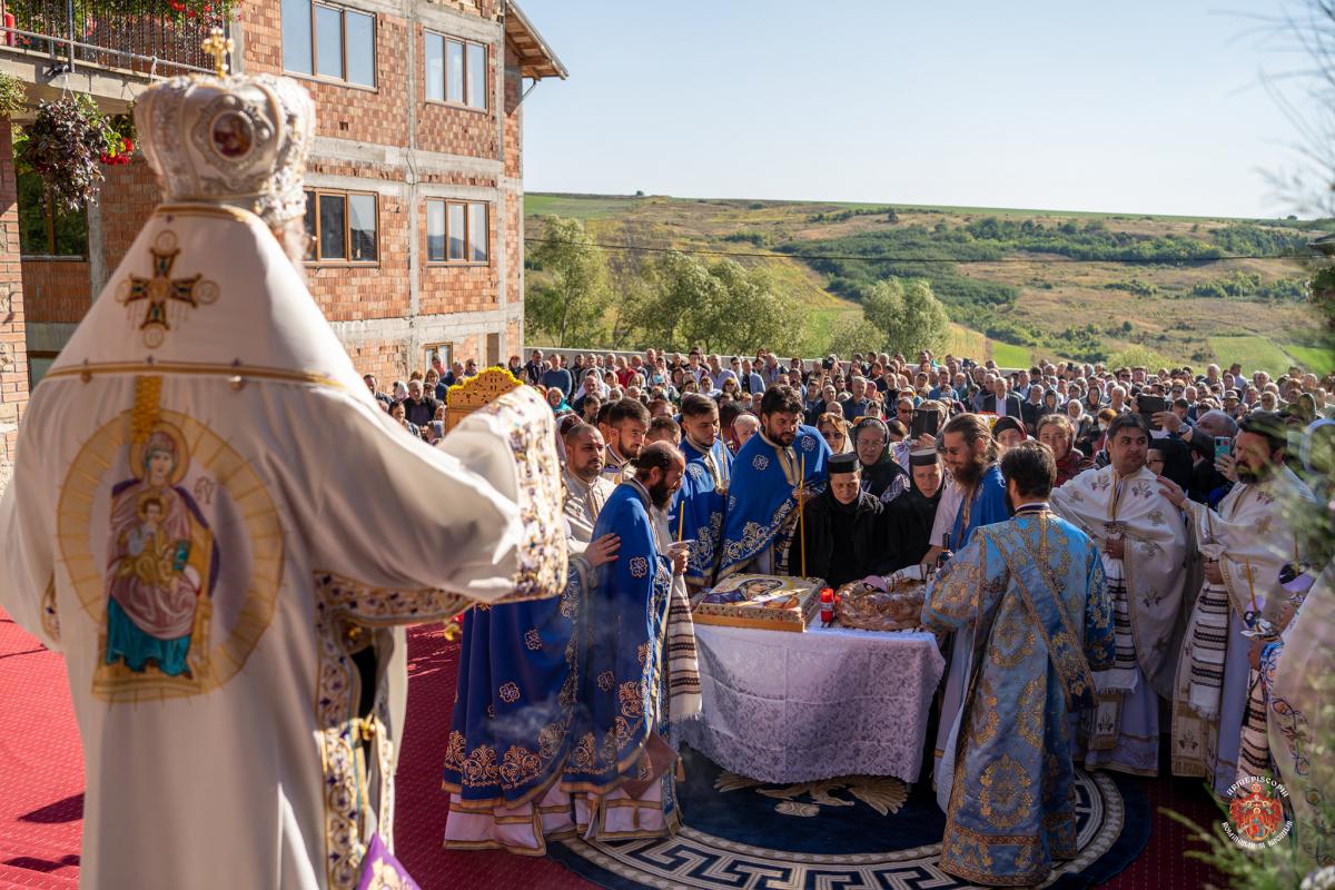 Liturghie arhierească la hramul Mănăstirii Giurgeni