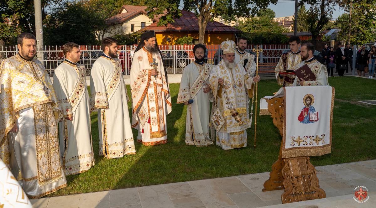 Biserica „Sfântul Gheorghe” din Roman a fost resfinţită