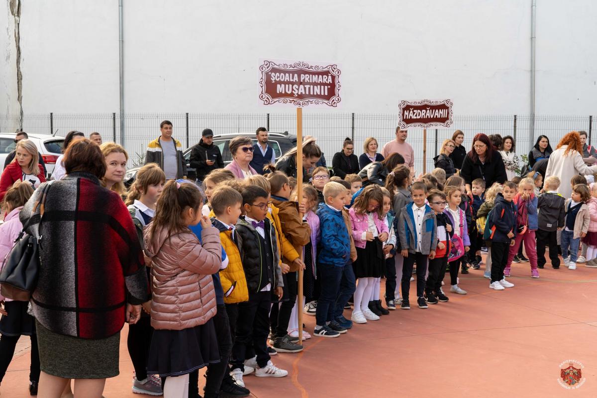 Debut de an şcolar la două instituţii ale Bisericii din Roman