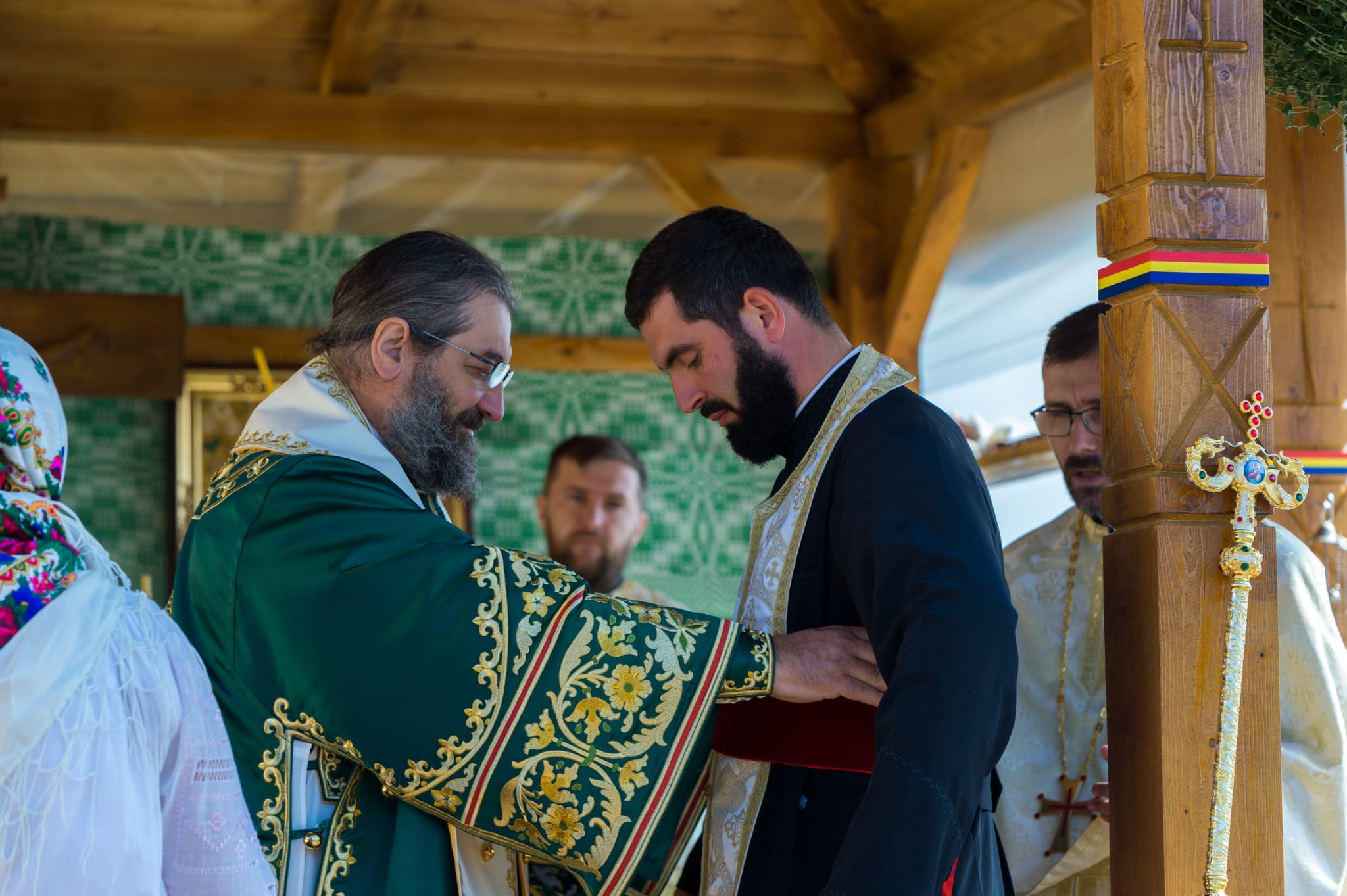 Slujbă arhierească la Parohia Podolenii de Sus Slujbă arhierească la Parohia Podolenii de Sus
