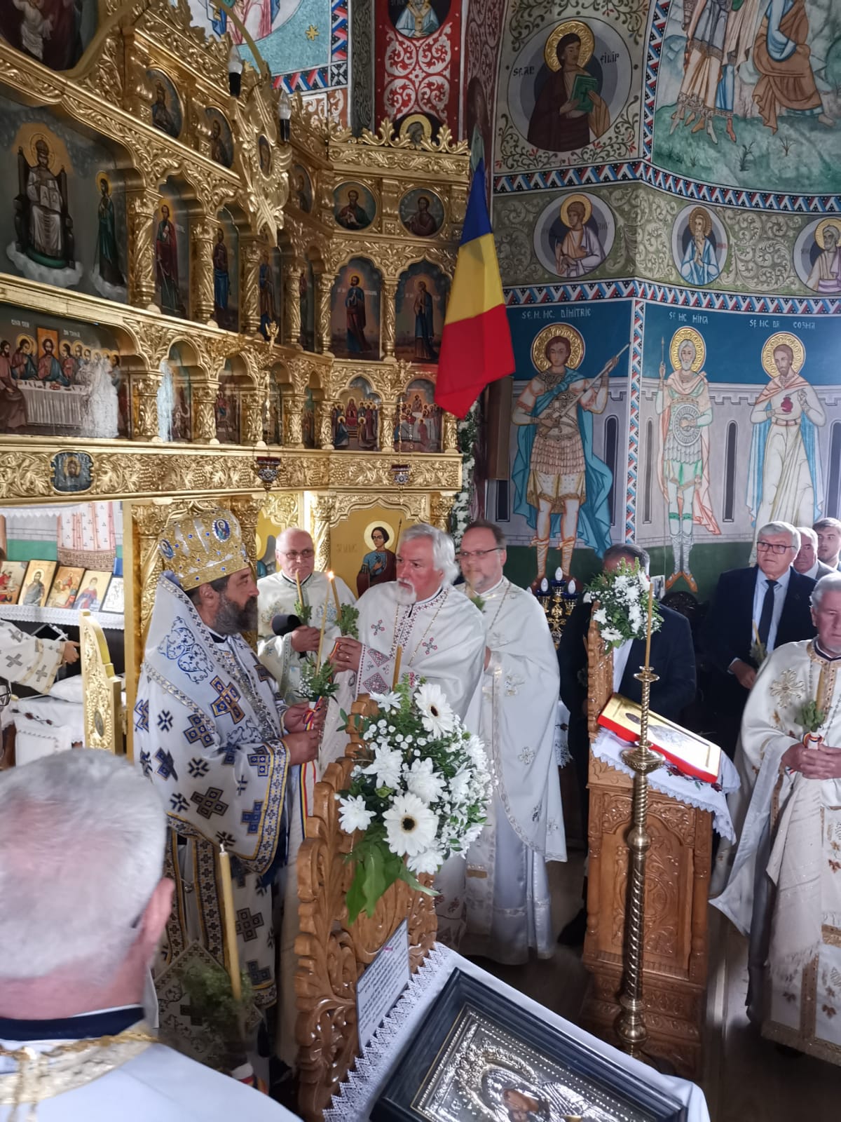 Biserica din Conțești a fost resfințită de PS Nichifor Botoșăneanul