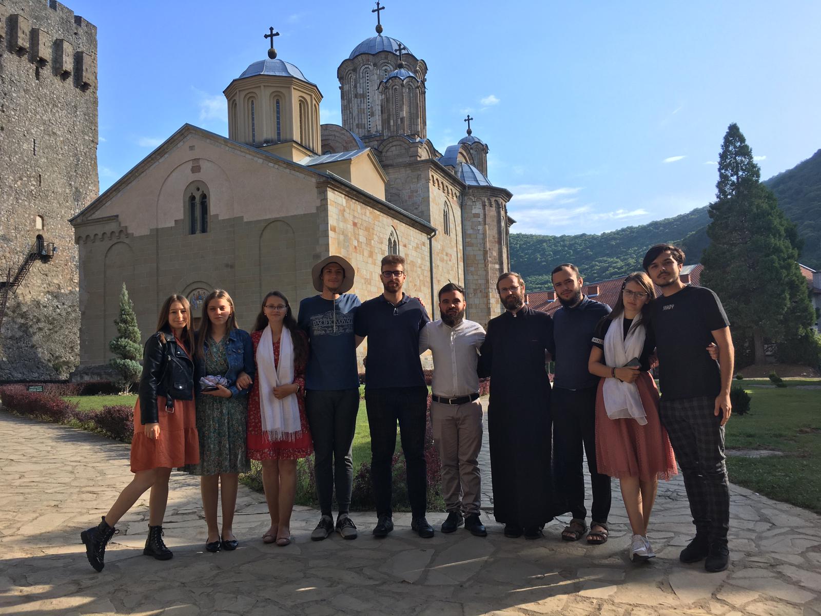 Pelerinaj în Serbia sau despre doi vecini prieteni