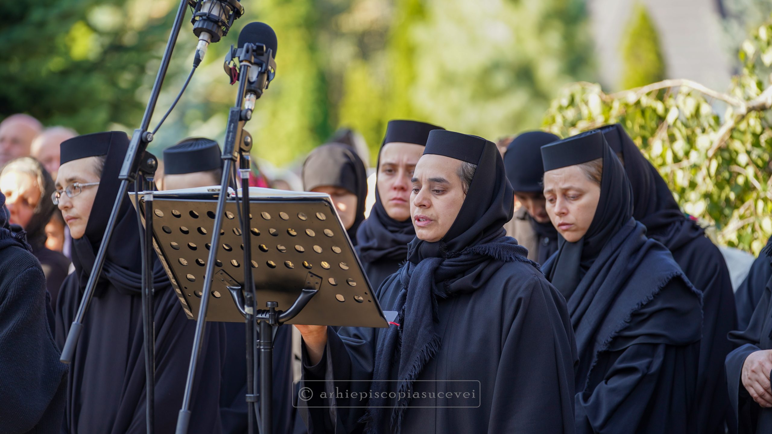Binecuvântare arhierească la hramul Mănăstirii Cămârzani