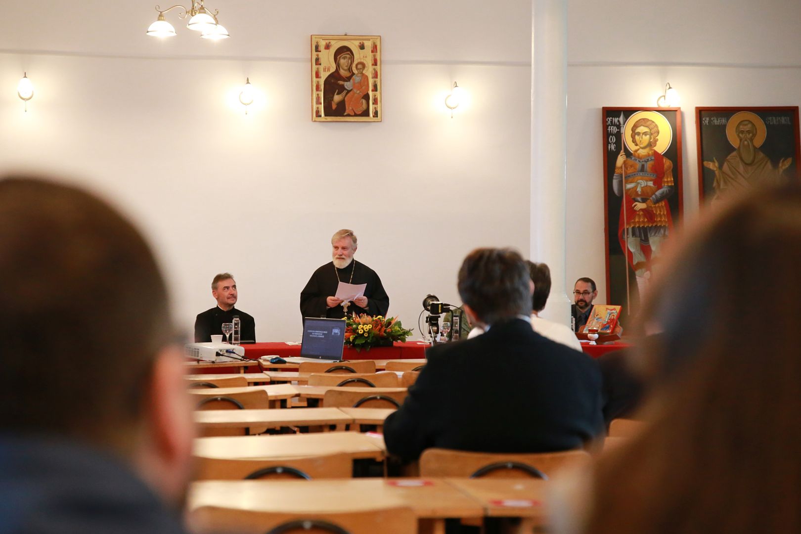 Un nou doctor la Facultatea de Teologie din Iași. Teza de doctorat, notată cu „Summa cum laude”, vorbește despre identitatea embrionului uman