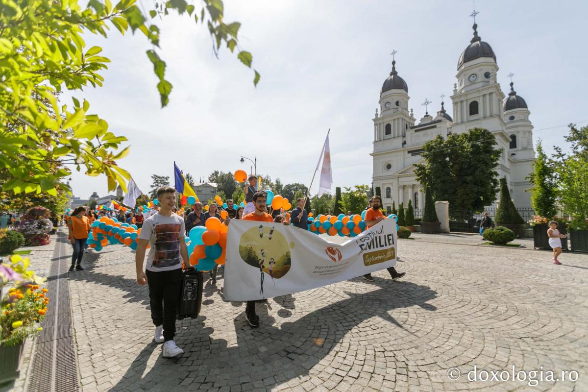 foto: pr. Silviu Cluci (Video) La Iași a avut loc „Festivalul Familiei”
