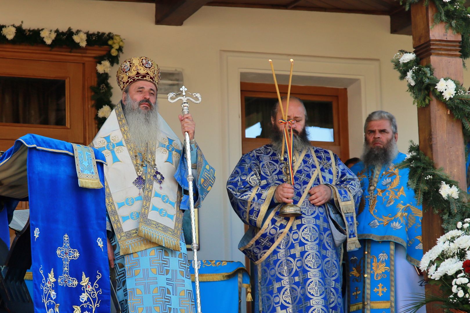 Mănăstirea Vorona, în veșminte de sărbătoare: „Maica Domnului a împlinit în viața sa dragostea cea dumnezeiască”