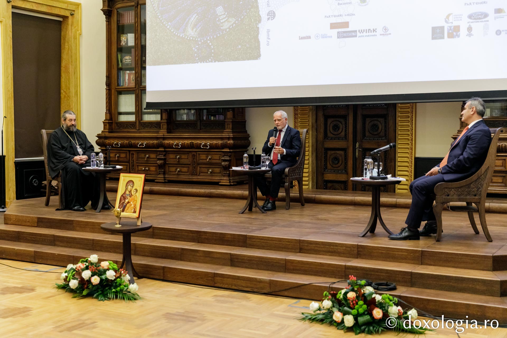 Un episcop și un profesor de muzică bizantină au vorbit despre monahism și psalmodie la IBMF