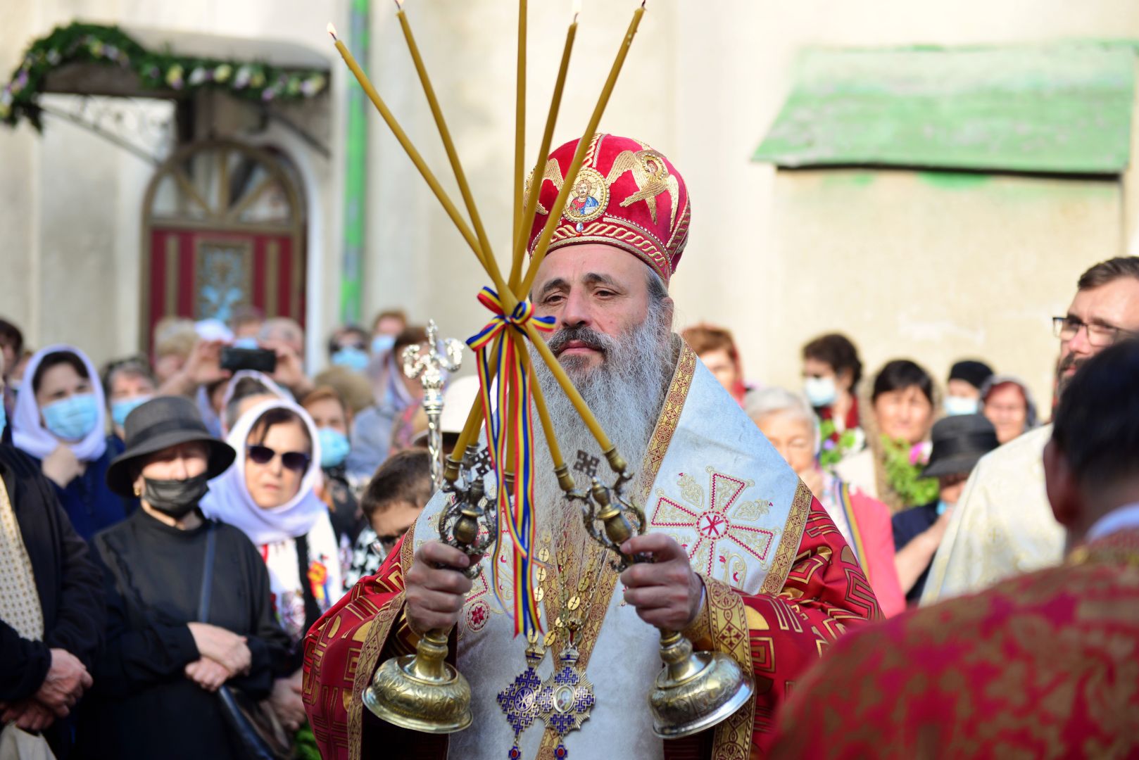 Slujbă arhierească de hramul Bisericii „Ziua Crucii” Iași: „Crucea este fericirea cea adevărată”