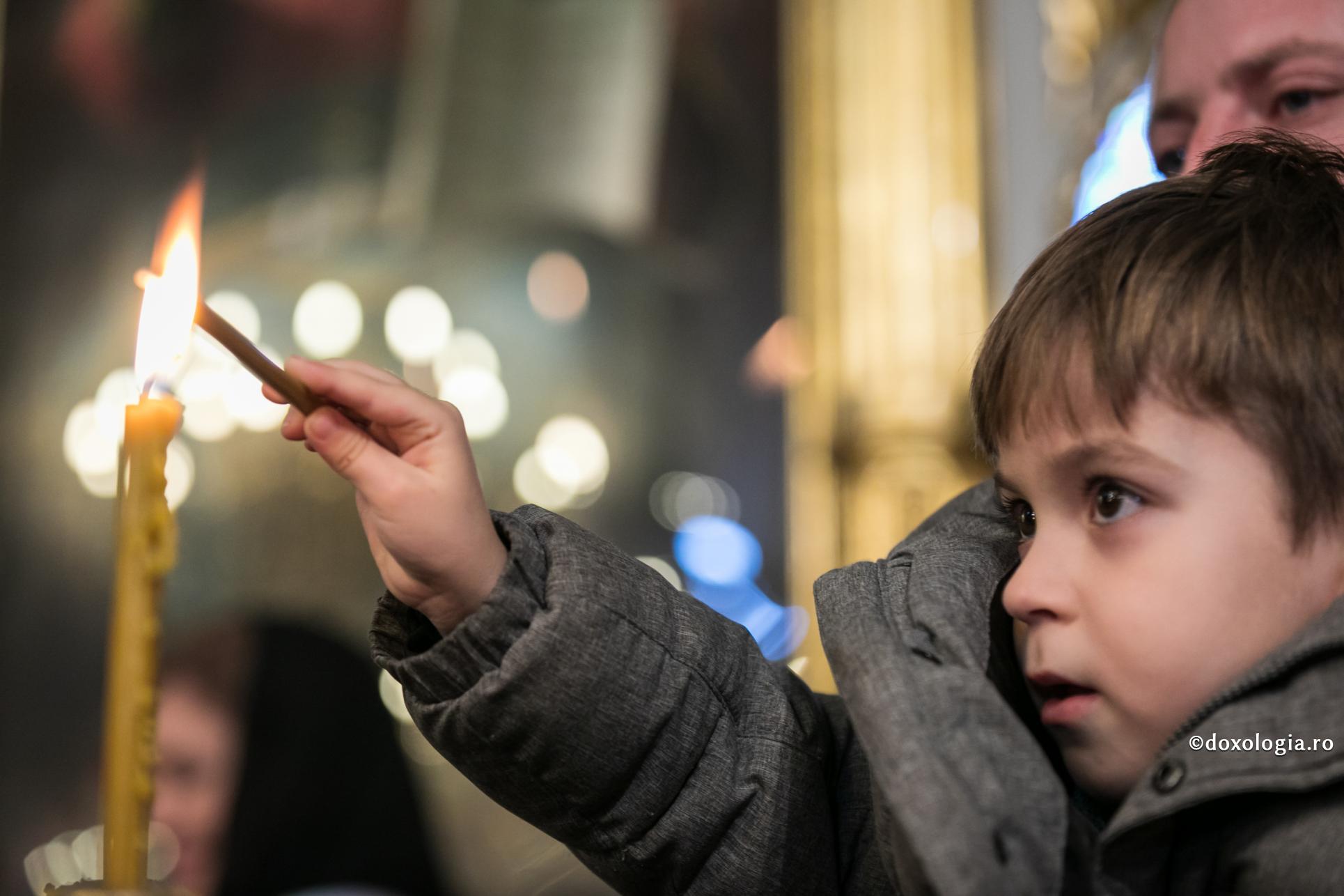 Mântuitorul Hristos, „coleg” de bancă și de cancelarie