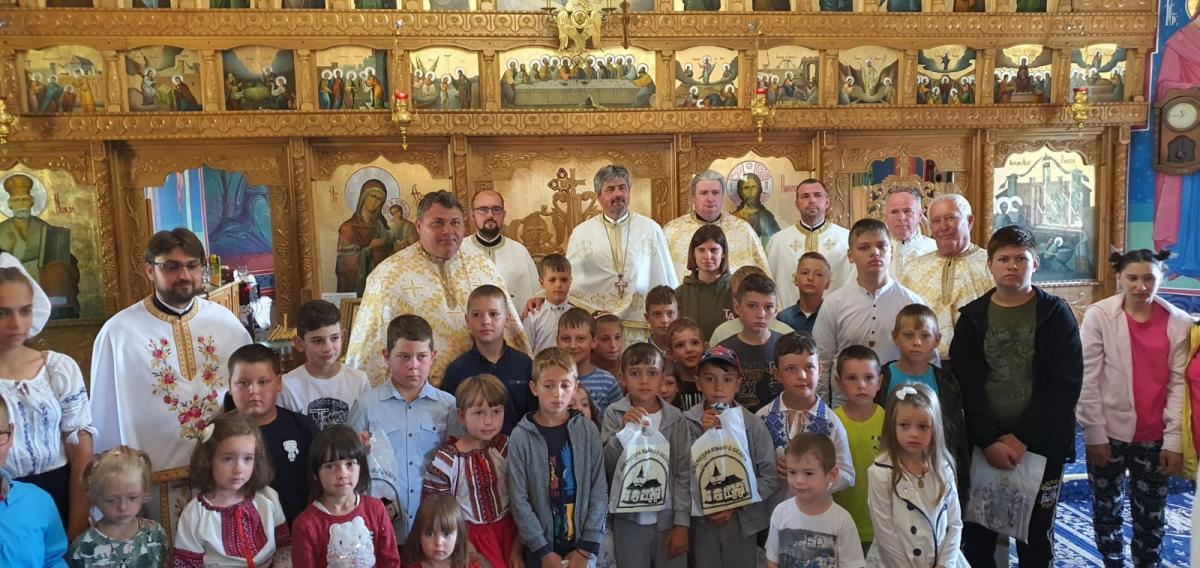 Rugăciuni de binecuvântare în Parohia Poiana II Dărmănești