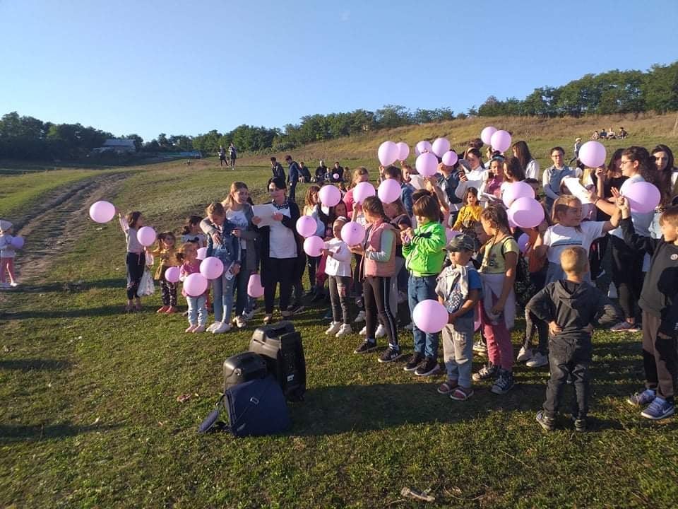 Botoșani: Foc de tabără și activitate de prevenție pentru copii și tineri