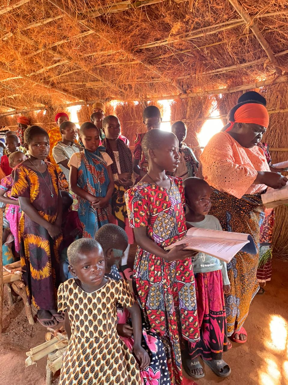 Sfânta Liturghie în Parohia din Mkombe