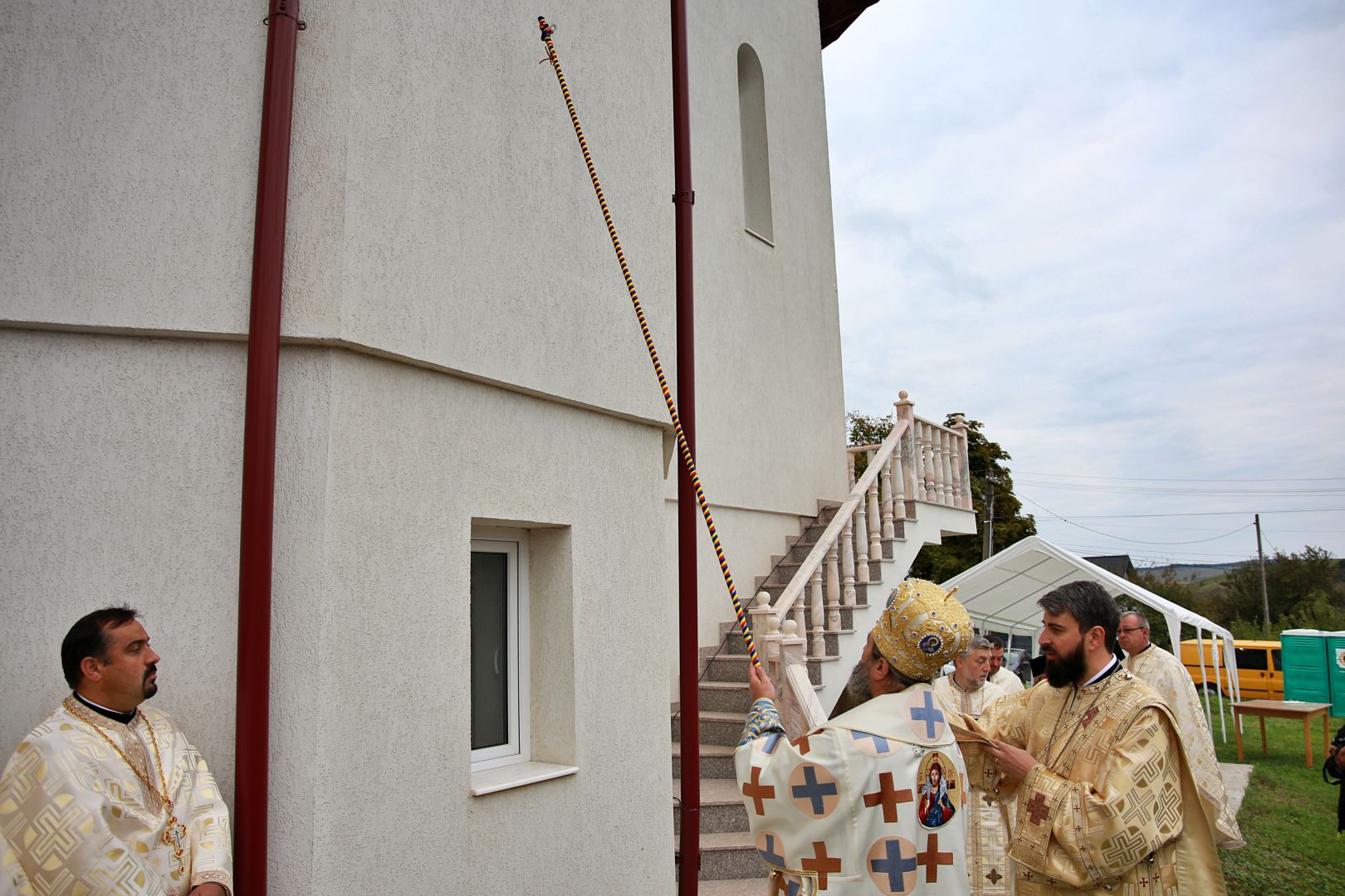 foto: Flavius Popa Biserica Parohiei Curechiștea a fost târnosită de PS Nichifor Botoșăneanul