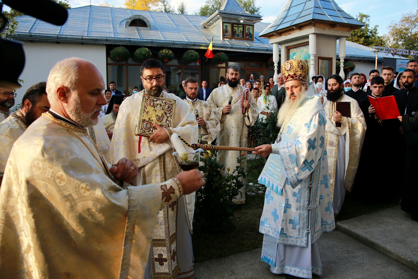 Biserica Parohiei „Nașterea Maicii Domnului” Deleni II a fost sfințită de Părintele Mitropolit
