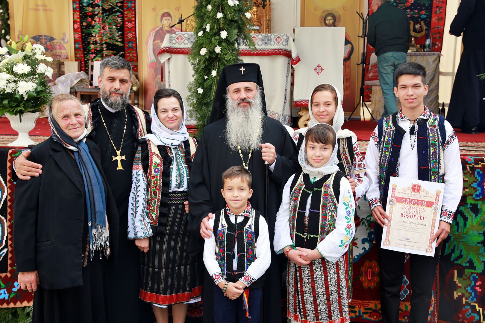 Credincioșii din Grințieș au, începând de astăzi, o nouă biserică