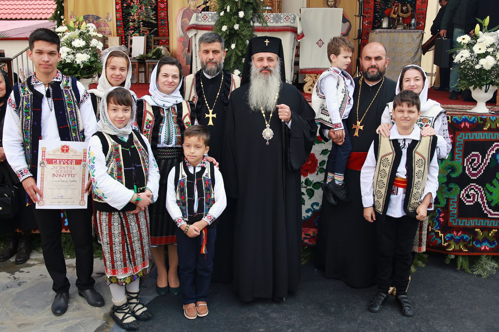 Credincioșii din Grințieș au, începând de astăzi, o nouă biserică