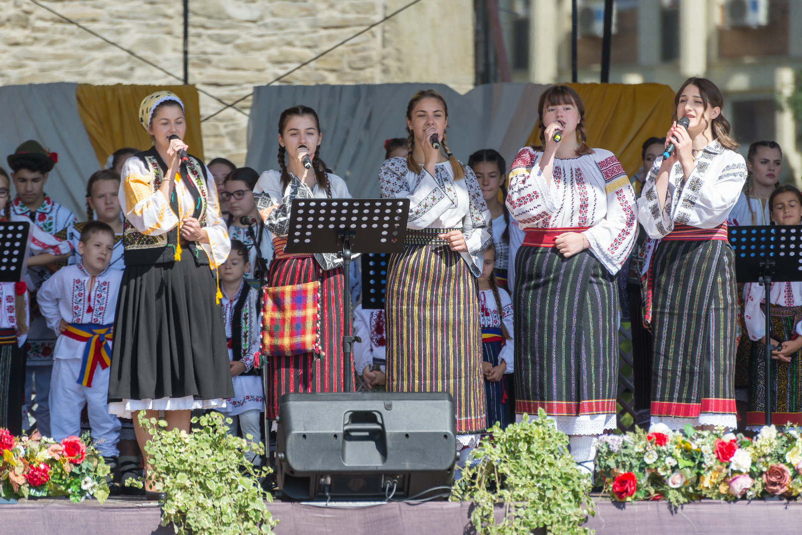 Concert de pricesne în Piaţa Turnului din Piatra Neamţ