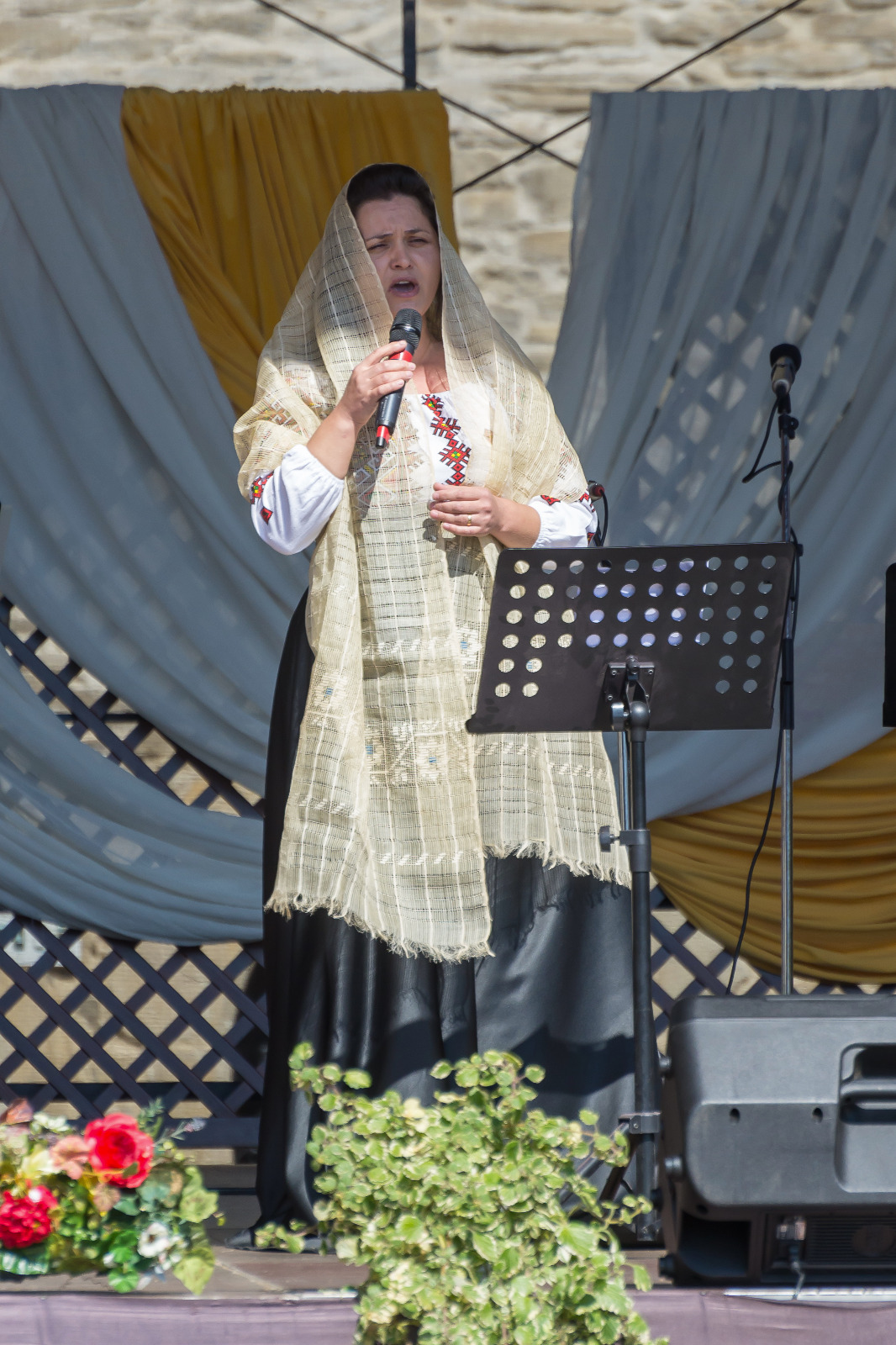 Concert de pricesne în Piaţa Turnului din Piatra Neamţ