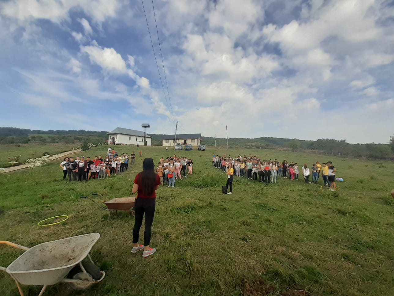 Tabăra din pridvorul satului, în Parohia „Adormirea Maicii Domnului” – Schitu Duca