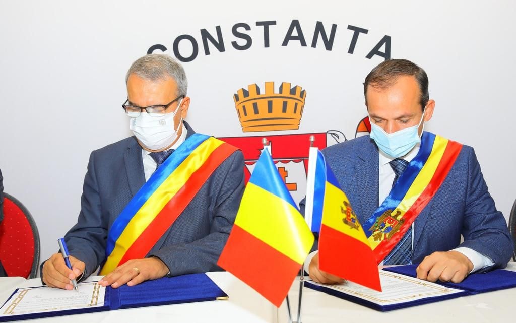Înfrăţire între municipiile Cahul şi Constanţa
