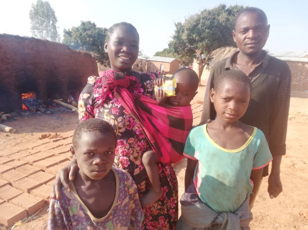 32 de case – acoperiş şi bucurie pentru tot atâtea familii tanzaniene 32 de case – acoperiş şi bucurie pentru tot atâtea familii tanzaniene