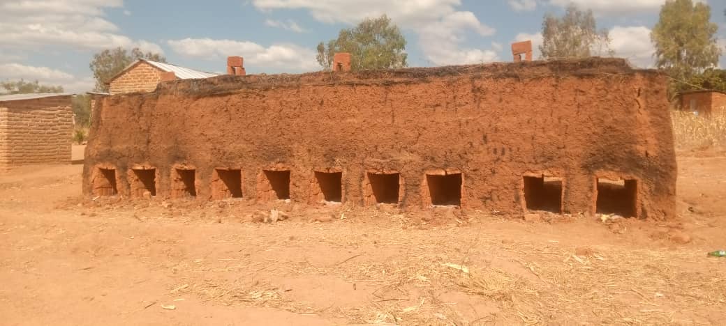 32 de case – acoperiş şi bucurie pentru tot atâtea familii tanzaniene 32 de case – acoperiş şi bucurie pentru tot atâtea familii tanzaniene