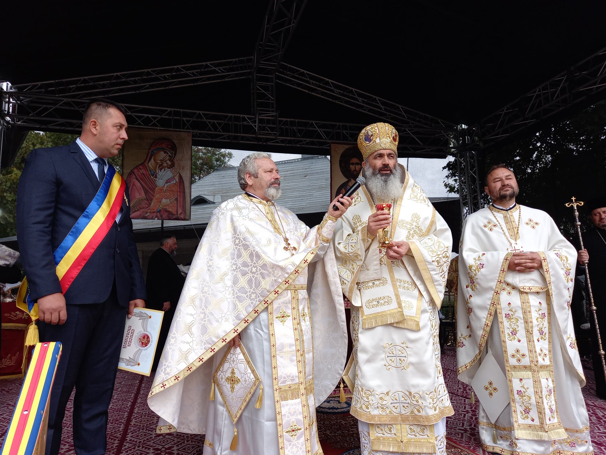 O candelă pentru unitatea neamului românesc va arde şi în oraşul Bucecea, Botoşani