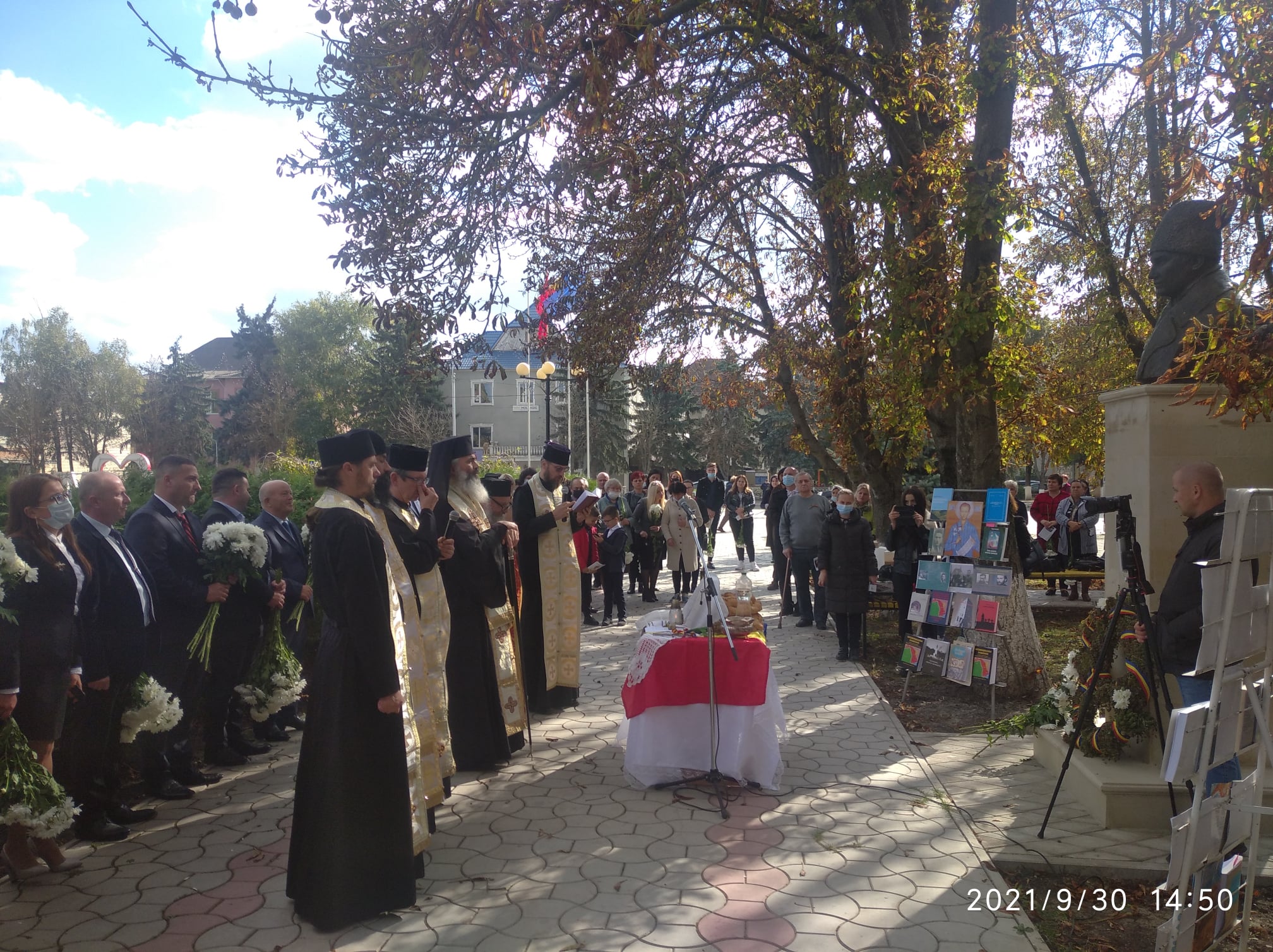 PS Antonie a binecuvântat bustul lui Valeriu Gafencu din Sângerei