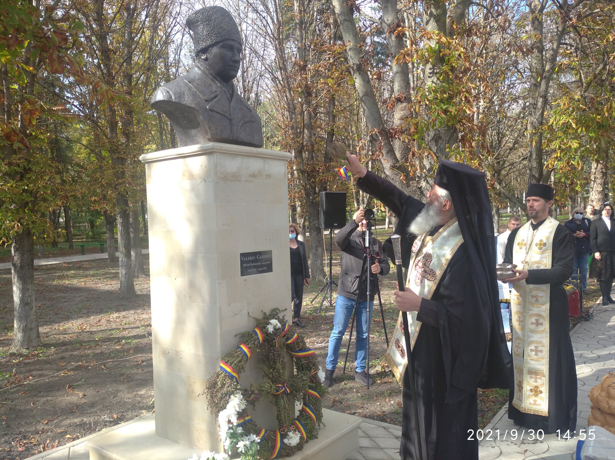 PS Antonie a binecuvântat bustul lui Valeriu Gafencu din Sângerei