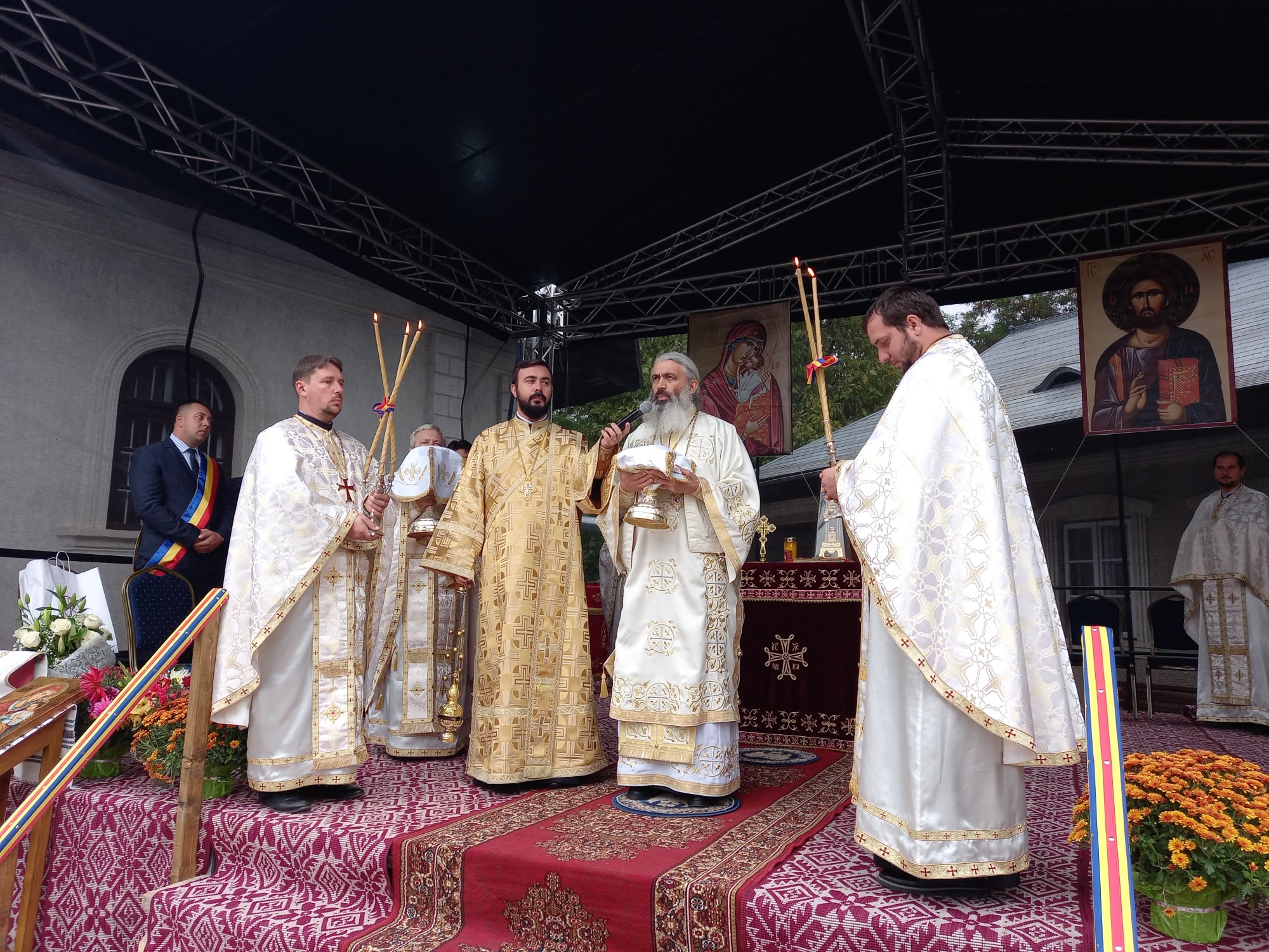 O candelă pentru unitatea neamului românesc va arde şi în oraşul Bucecea, Botoşani