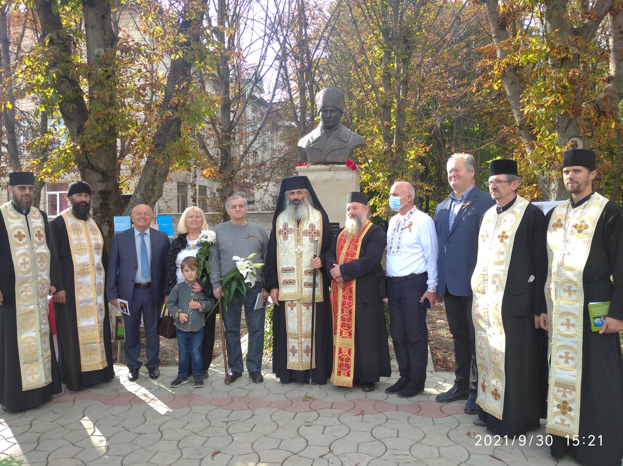 PS Antonie a binecuvântat bustul lui Valeriu Gafencu din Sângerei