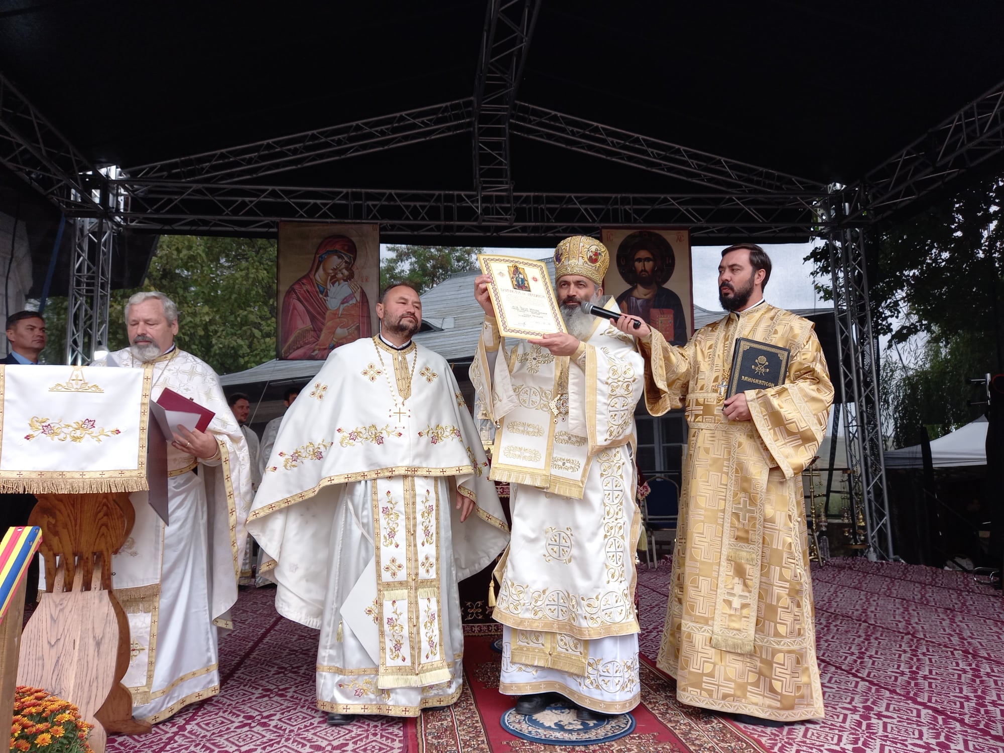 O candelă pentru unitatea neamului românesc va arde şi în oraşul Bucecea, Botoşani