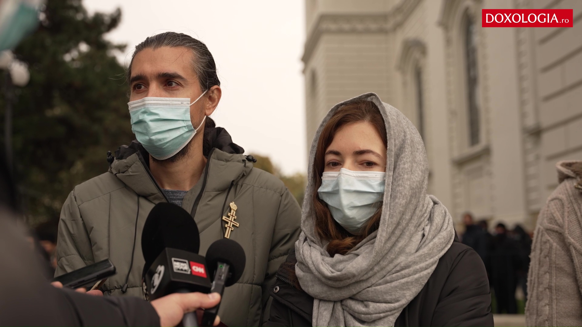 (Video) Un român catolic s-a convertit la Ortodoxie și a lăsat străinătatea pentru a reveni… Acasă! (Video) Un român catolic s-a convertit la Ortodoxie și a lăsat străinătatea pentru a reveni… Acasă!