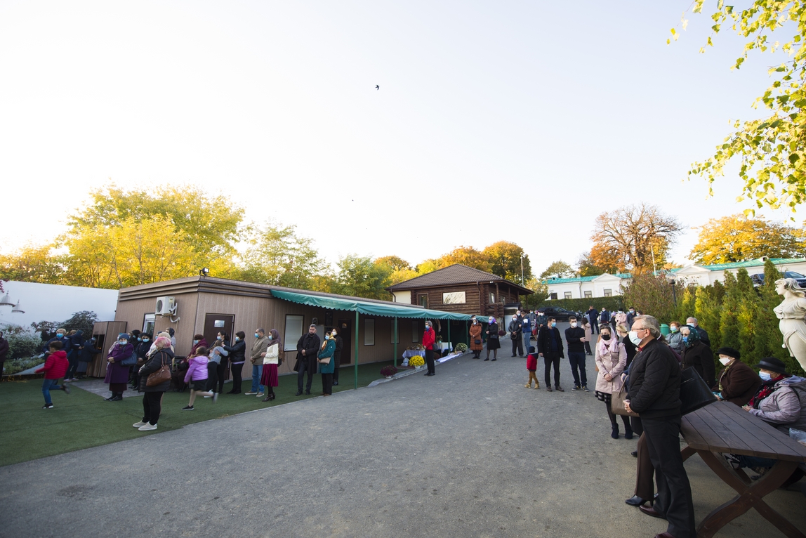 Sfântul Apostol și Evanghelist Luca, sărbătorit la unica biserică din Iași ce-l are ca prim ocrotitor