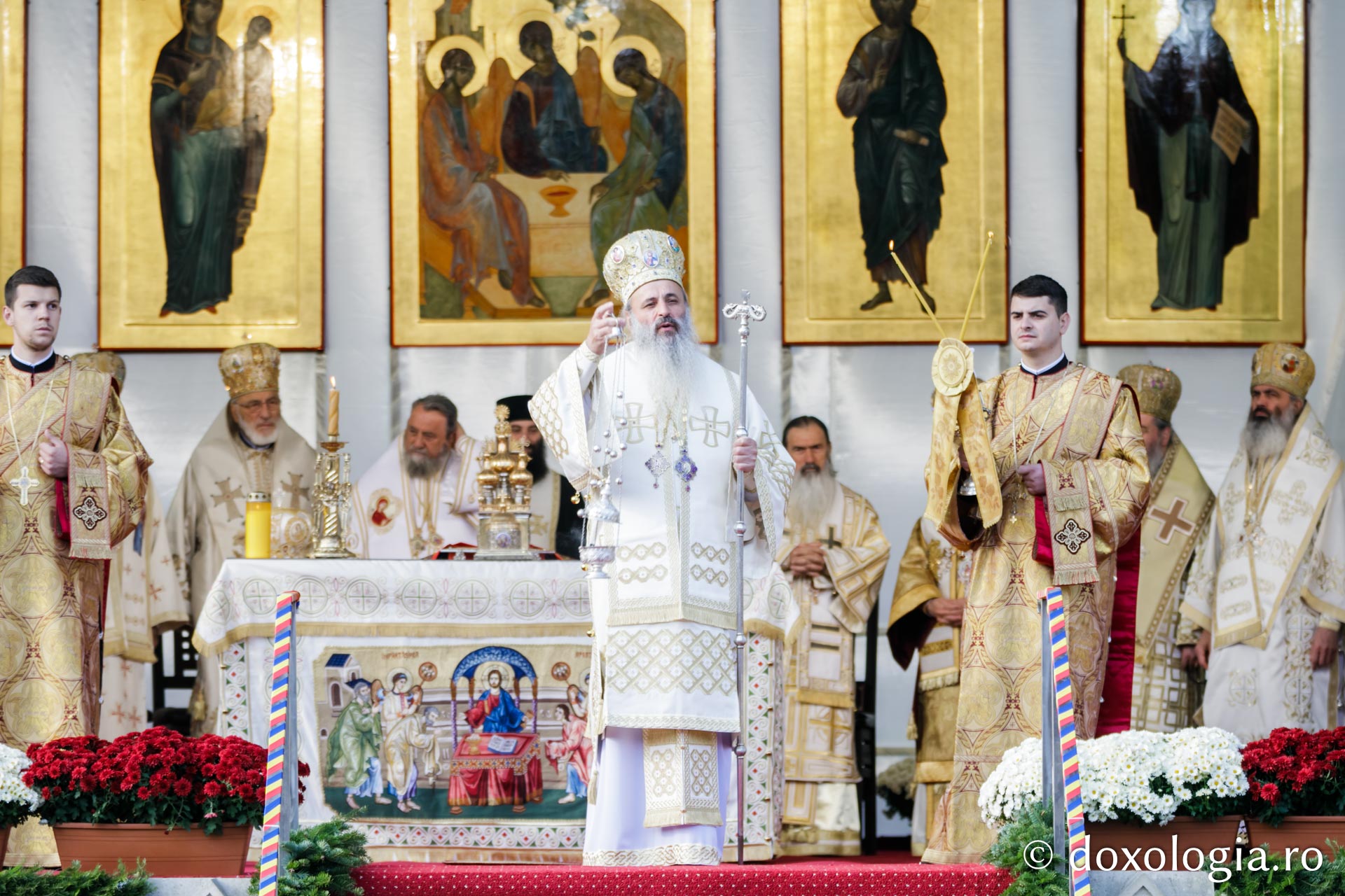 Hramul Iașului: „Ce minunată gazdă a fost Sfânta Parascheva!”