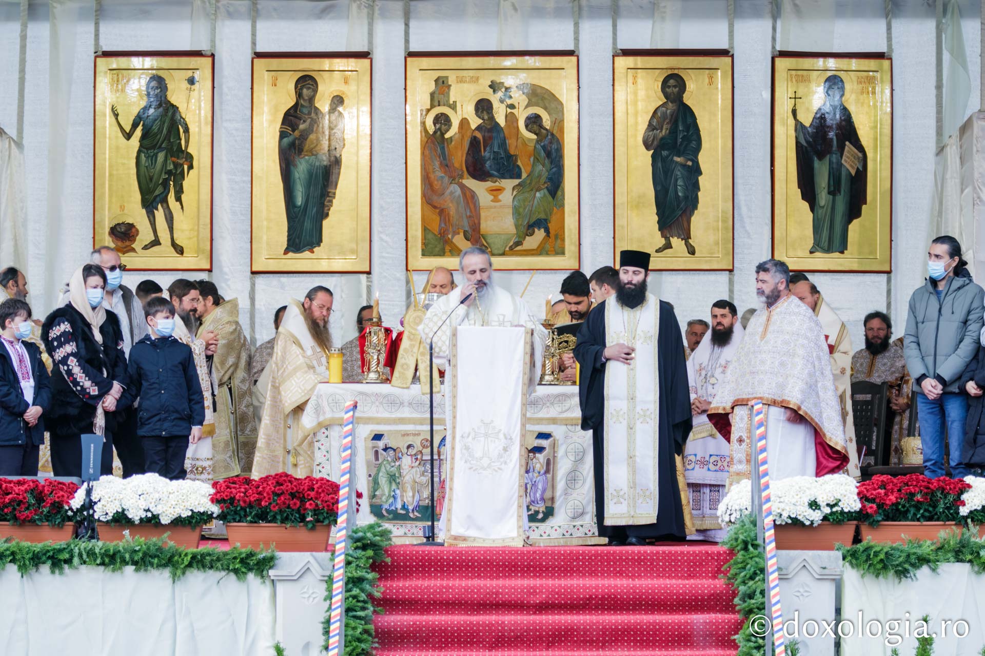 Hramul Iașului: „Ce minunată gazdă a fost Sfânta Parascheva!”