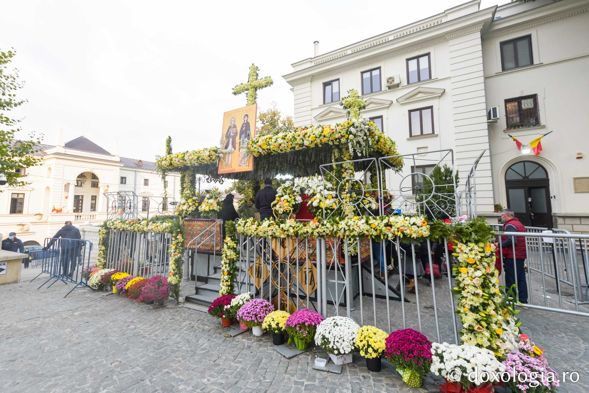 Hramul Iașului: „Ce minunată gazdă a fost Sfânta Parascheva!”