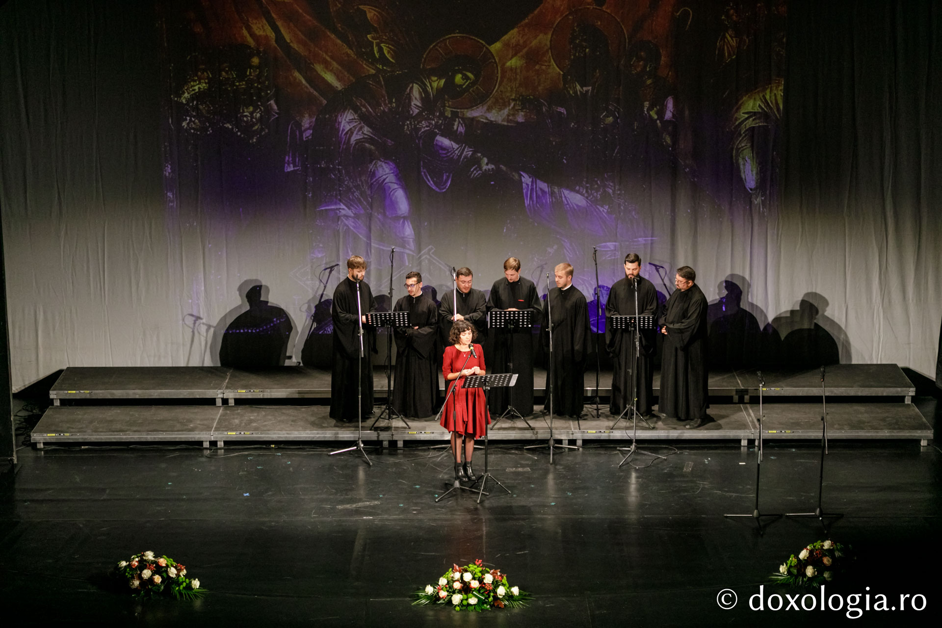 Concert de muzică psaltică la Teatrul Național din Iași, marca IBMF