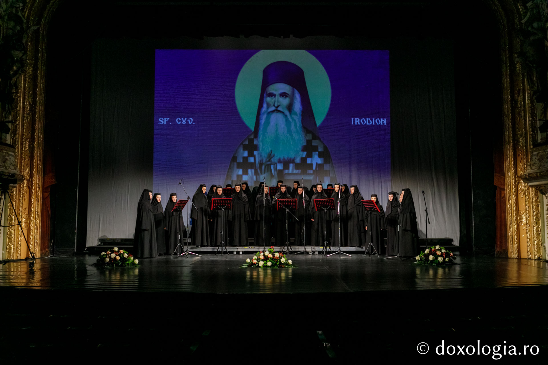 Concert de muzică psaltică la Teatrul Național din Iași, marca IBMF