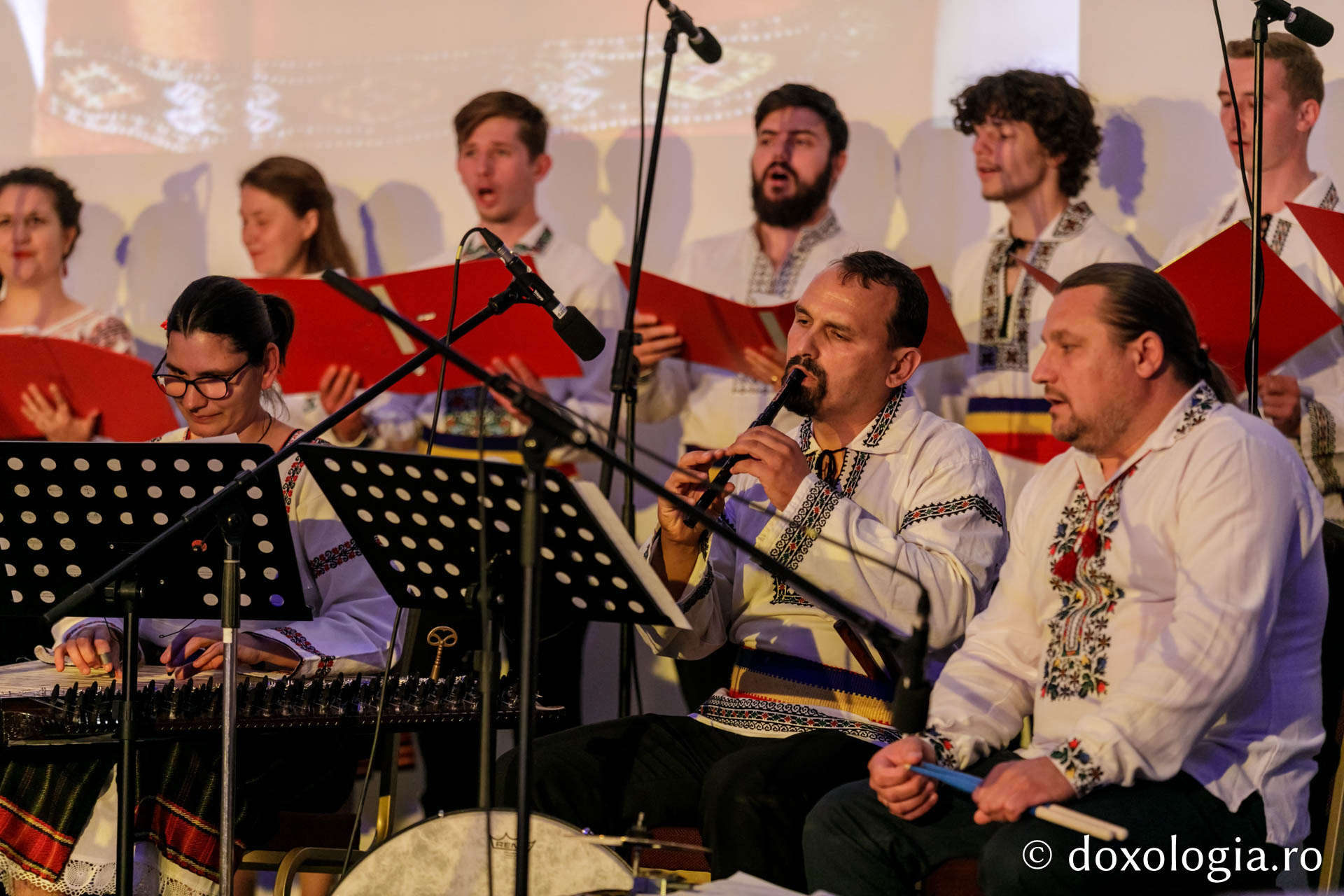 Foto: Pr. Silviu Cluci IBMF 2021: Concert de muzică tradițională din Liban, Cipru și România