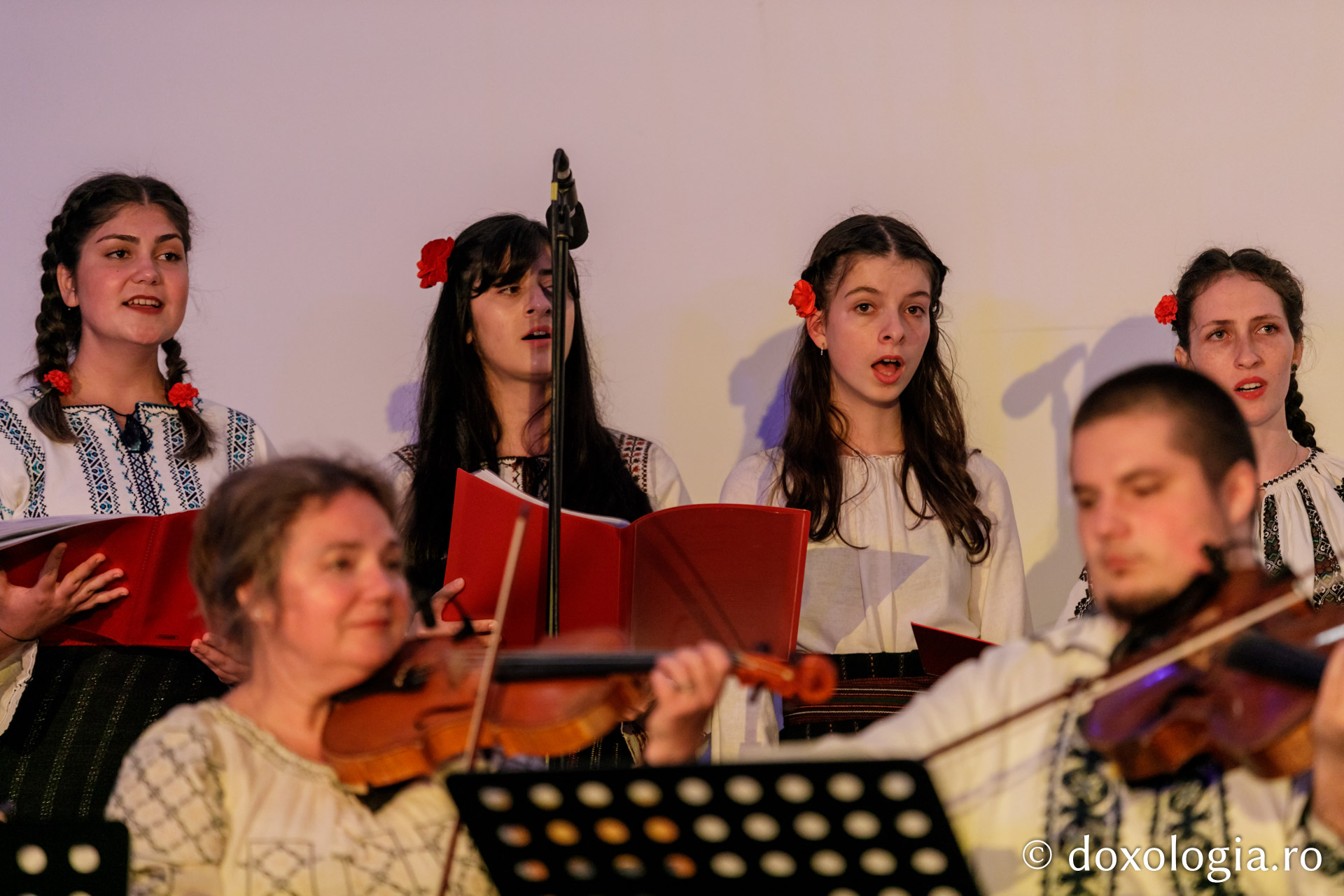 Foto: Pr. Silviu Cluci IBMF 2021: Concert de muzică tradițională din Liban, Cipru și România