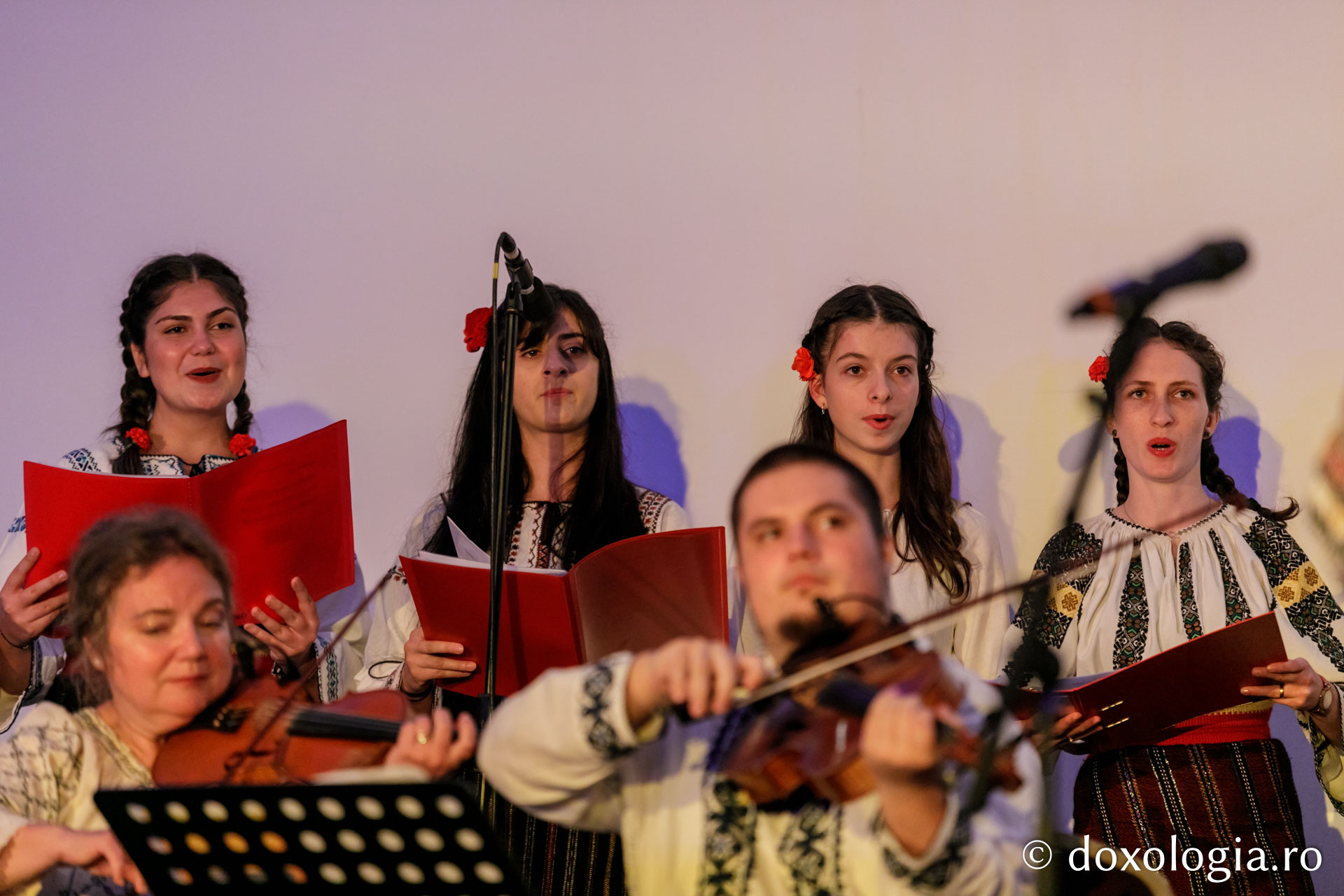 Foto: Pr. Silviu Cluci IBMF 2021: Concert de muzică tradițională din Liban, Cipru și România