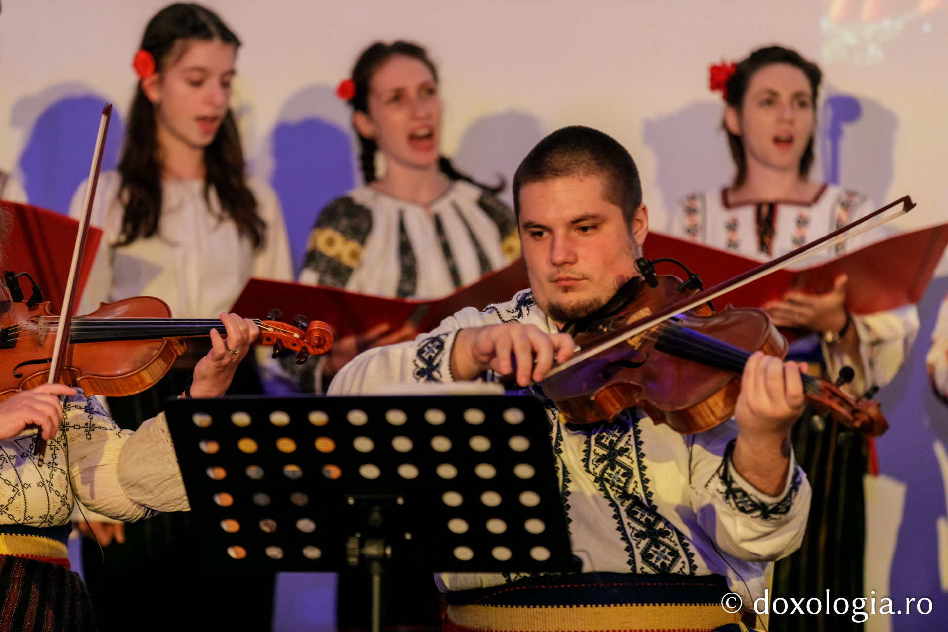 Foto: Pr. Silviu Cluci IBMF 2021: Concert de muzică tradițională din Liban, Cipru și România